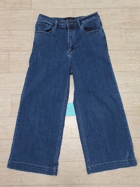 Risen Jeans Cropped Straight Leg Denim